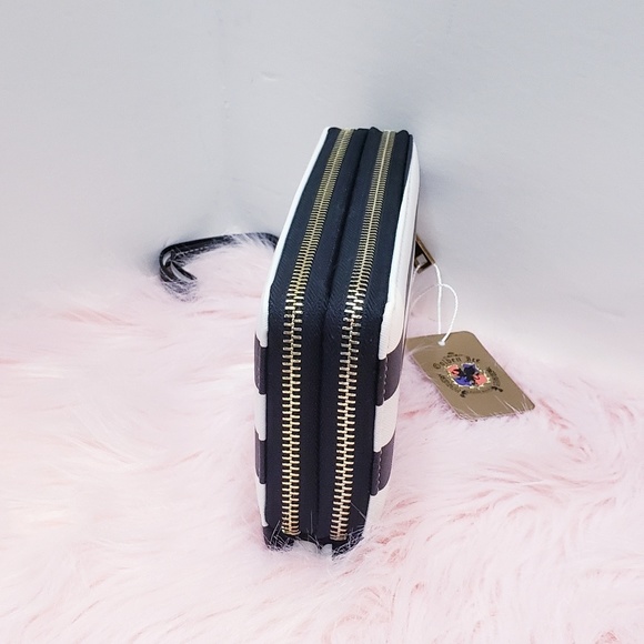 Double zipper Clutch Wallet with handle - Picture 5 of 6